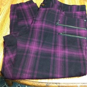 Torrid motorcycle Capri pant